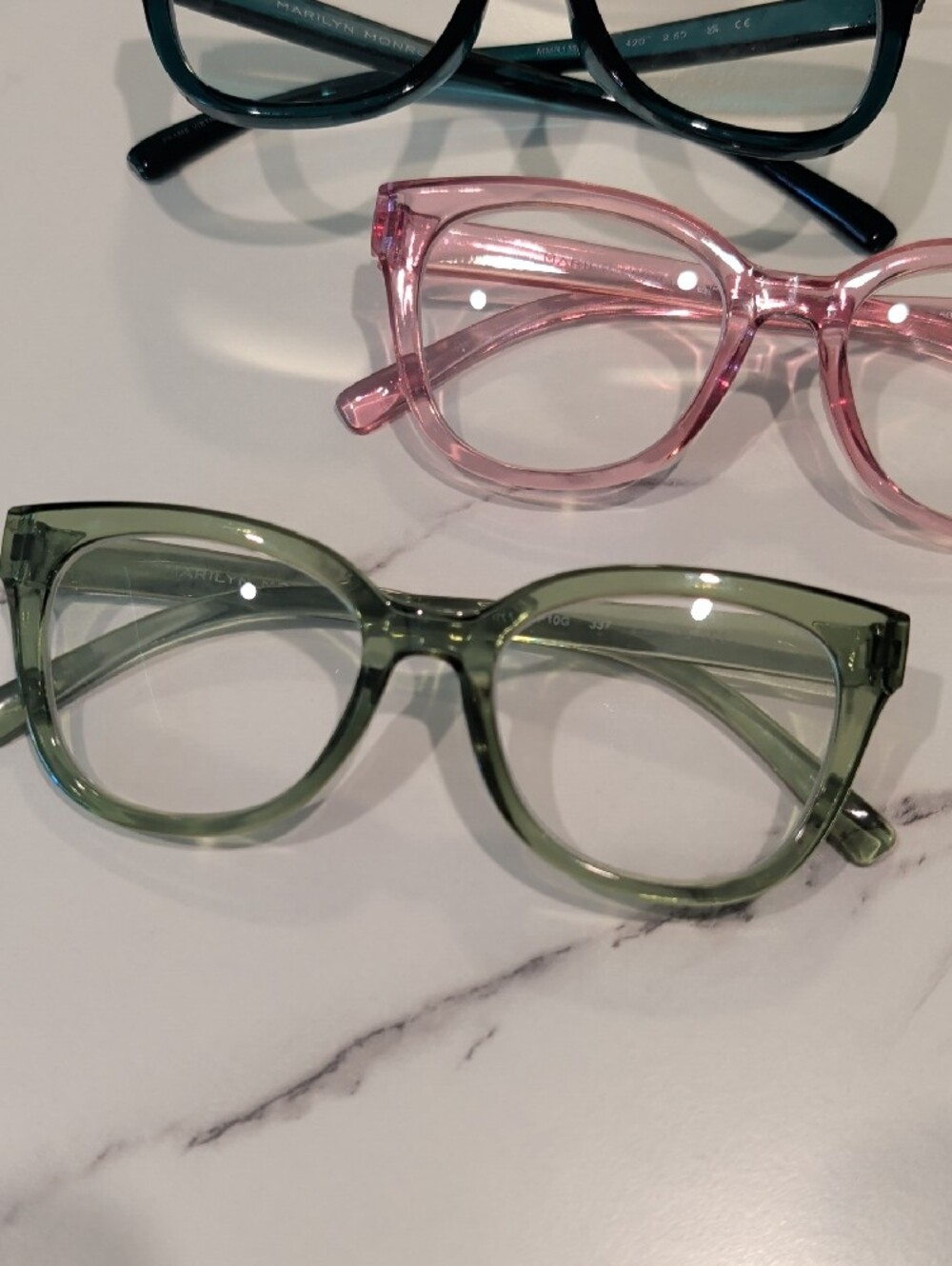 Marilyn Monroe 2.5 Readers Translucent Pink, Black, Olive & Champagne Cat-Eye - Picture 2 of 5